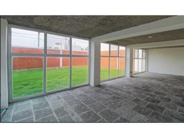 Casa En Venta, Sobre Boulevard Atlixco, Ideal Para Oficinas