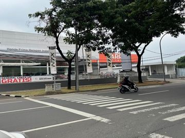 Dijual Gedung Konersial Park Boulevard Harapan Indah Bekasi