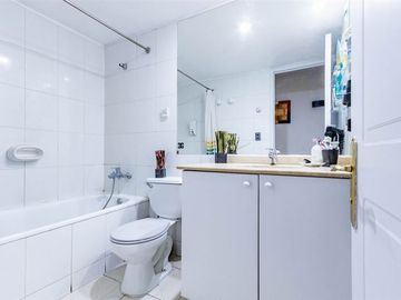 Departamento en Venta en Av. Las Condes / Puente nuevo