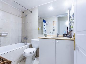 Departamento en Venta en Av. Las Condes / Puente nuevo