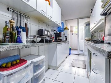 Departamento en Venta en Av. Las Condes / Puente nuevo
