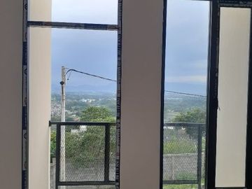 RUMAH TANAH LUAS Posisi Hook Buat yang Serius lokasi Strategis di Kopo Katapang dekat Margahayu Permai