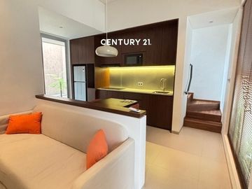 Dijual Rumah 2 Lantai Baru Selesai Renovasi Di Graha Raya Bintaro