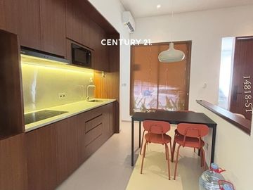Dijual Rumah 2 Lantai Baru Selesai Renovasi Di Graha Raya Bintaro