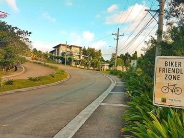 Lots for Sale in The Glades at Timberland Heights San Mateo Rizal, contact Donald @ 0933825---- or 0955561----