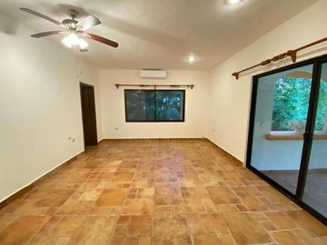 Casa tipo campestre con 3 recamaras y alberca en venta en Cancun