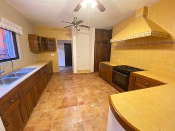 Casa tipo campestre con 3 recamaras y alberca en venta en Cancun