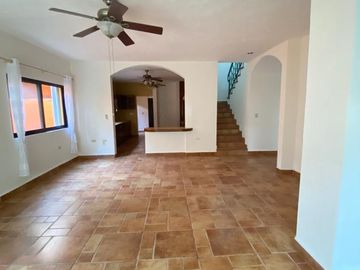 Casa tipo campestre con 3 recamaras y alberca en venta en Cancun