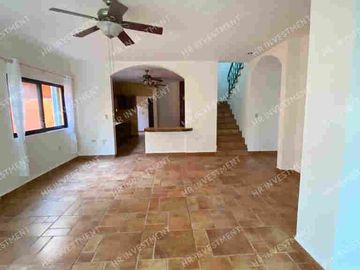 V enta de casa con 3 recamaras y alberca en Cancun