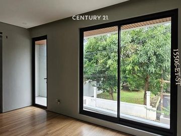 Dijual Rumah Soho Small Office Home Office Dekat BXC Mall Bintaro