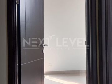 DISEWAKAN RUMAH HOEK BARU SERAH TERIMA DI CLUSTER VIOLA SUMMARECON CROWN GADING