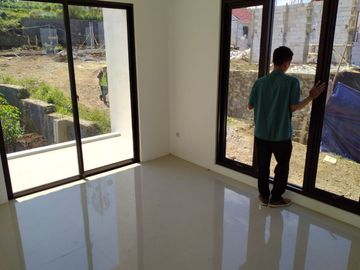 RUMAH SEMI VILLA, INVESTASI CERDAS MODAL 700JT-AN; LEMBANG