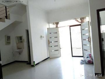 Rumah di Lebak Indah Town House-ahrbo/mitde