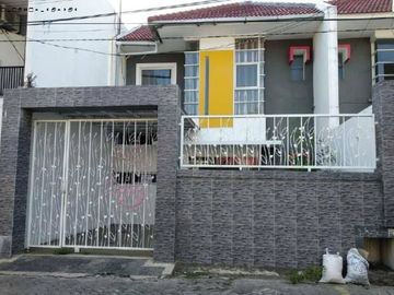 Rumah di Lebak Indah Town House-ahrbo/mitde