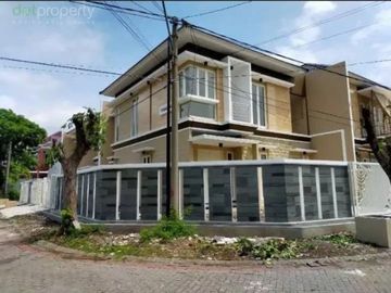 Termurah Rumah Gress 2 Lt Boulevard Araya Dekat Puri Galaxy, Kertajaya