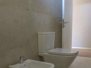 Casa de 3 dormitorios con piscina y parillero en Country San Sebastian
