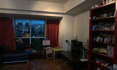 Condominium 2 Bedrooms: 2 Bedrooms Condo For Sale in ManansalaTower Rockwell Makati City