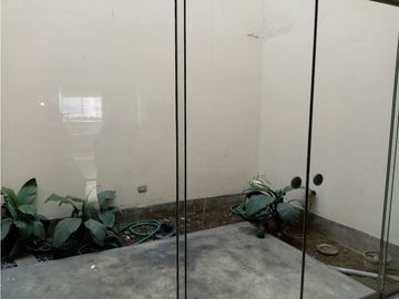 VENDO CASA DE 4 PISOS C/COCHERA EN URB. NARANJAL - SMP