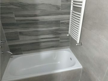 EXCELENTE  TRES AMBIENTES CON DETALLES DE CATEGORA