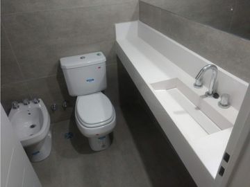 EXCELENTE  TRES AMBIENTES CON DETALLES DE CATEGORA