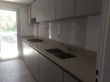 EXCELENTE  TRES AMBIENTES CON DETALLES DE CATEGORA