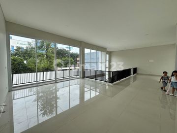 Rumah Nyaman Bagus 2 Lantai di Giri Loka 1 Bsd City