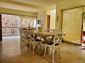 CASA EN VENTA, VALLE DE BRAVO