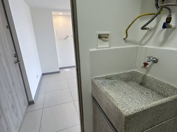 apartamento en arriendo en las antillas. Cod A9434009