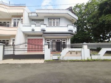 Villa Hook Komplek Taman Polonia 4