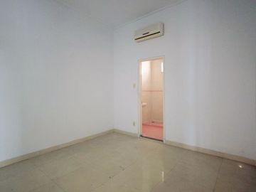Villa Hook Komplek Taman Polonia 4