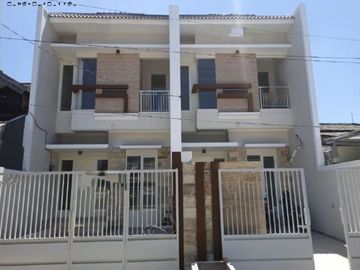 Rumah GRESS 2LT minimalis area Rungkut