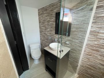 VENTA HERMOSO PENTHOUSE CON ROOF GARADEN EN CLUB DE GOLF MÉXICO, CDMX