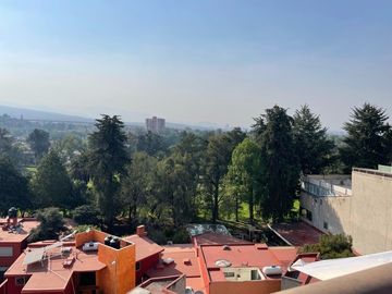 VENTA HERMOSO PENTHOUSE CON ROOF GARADEN EN CLUB DE GOLF MÉXICO, CDMX