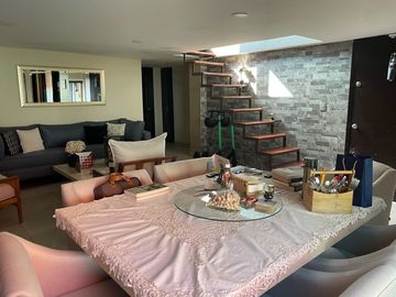 VENTA HERMOSO PENTHOUSE CON ROOF GARADEN EN CLUB DE GOLF MÉXICO, CDMX