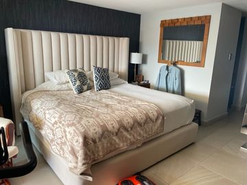 VENTA HERMOSO PENTHOUSE CON ROOF GARADEN EN CLUB DE GOLF MÉXICO, CDMX