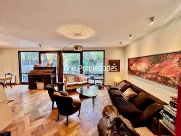 Casa en venta 3 dorm. y 5 baños en Vitacura