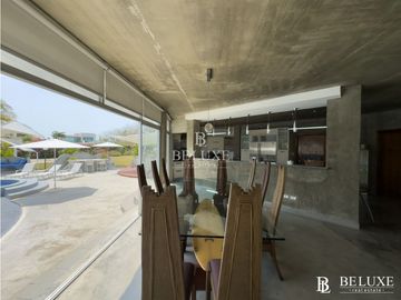VENDO LUJOSA CASA DE PLAYA EN CORONADO (4)