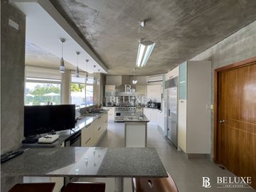 VENDO LUJOSA CASA DE PLAYA EN CORONADO (4)