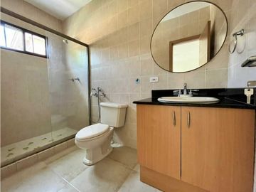 VENTA DE CASA 3 REC 3.5 BAÑOS 444 MTS CLAYTON VILLAGE