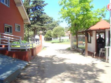 Chalet en Venta con todos los servicios en Barrio Privado Hipocampo