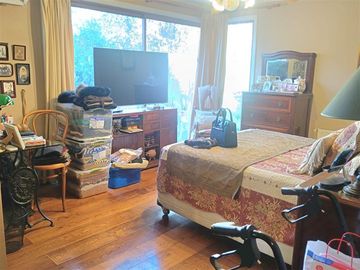 Casa en venta de 3 dorm. En Portal La Dehesa, Lo Barnechea