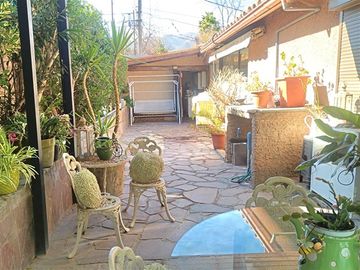 Casa en venta de 3 dorm. En Portal La Dehesa, Lo Barnechea