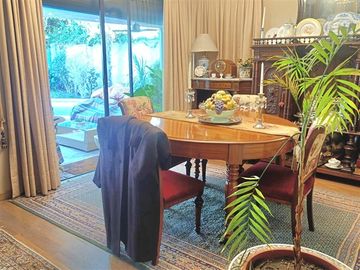 Casa en venta de 3 dorm. En Portal La Dehesa, Lo Barnechea