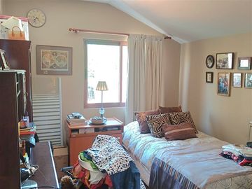 Casa en venta de 3 dorm. En Portal La Dehesa, Lo Barnechea
