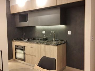 Departamento de 1 dormitorio contrafrente con balcón a metros del Monumento - Rosario