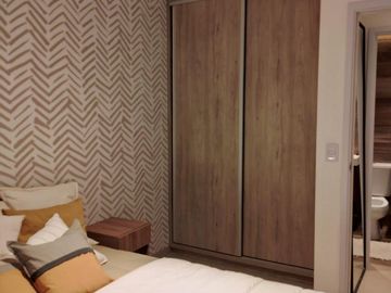 Departamento de 1 dormitorio contrafrente con balcón a metros del Monumento - Rosario