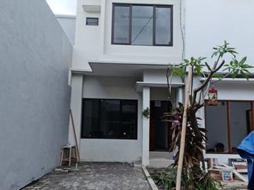 RUMAH 2 LANTAI, 600 JUTAAN, 5 MENIT KE BYPASS NGURAH RAI DI JIMBARAN, BALI