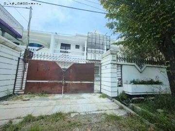 Rumah Komersial di Raya Darmo Permai