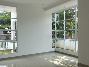 Jual Cepat Rumah Hook Siap Huni Cash Only 1.5M Cisaranten Arcamanik