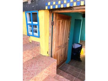 VENDO FINCA 3000 MTS2 CON ARBOLES FRUTALES Y CASA CAMPESTRE